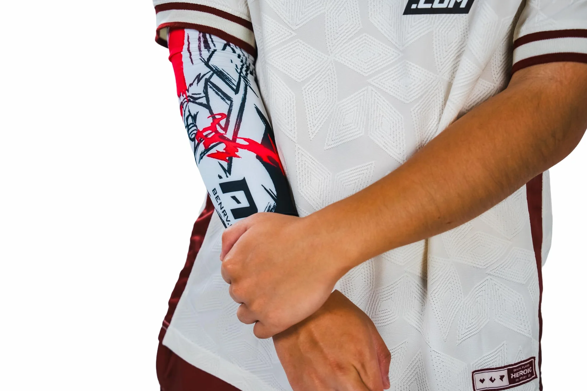 NRV Team HEROIC Puño Gaming – Comodidad y Control – Anti-Friction – Diseño Esport – Blanco & Rojo – Talla S a 3XL