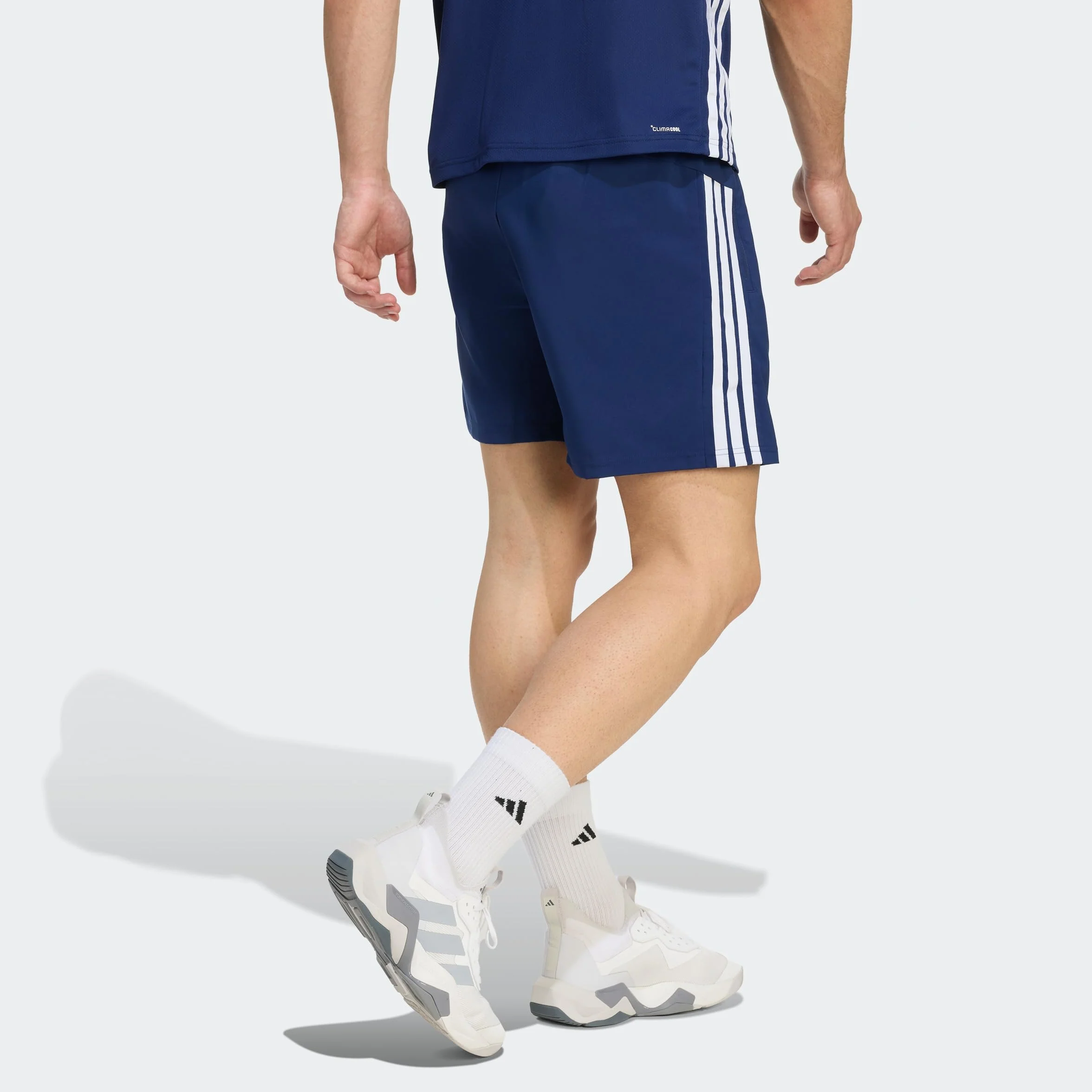 adidas Pantalón Corto Técnico de Entrenamiento Essentials 3 Stripes
